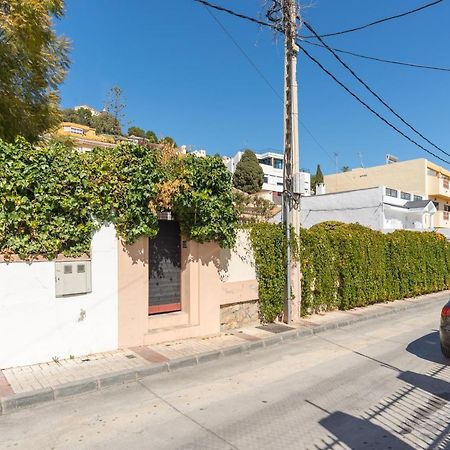 マラガPedregalejo, Casita Cerca Del Marアパートメント エクステリア 写真